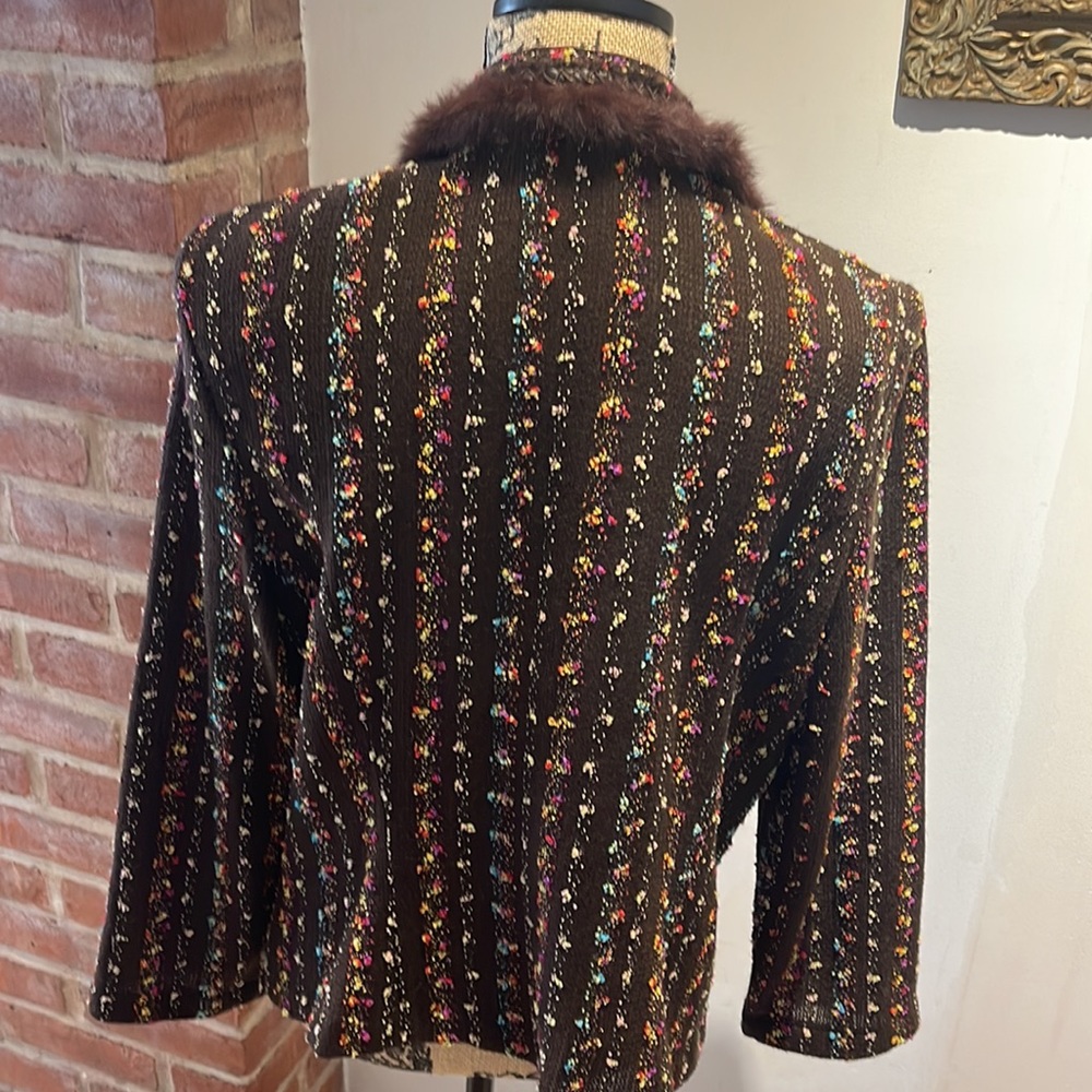 Blazer - Picture 5 of 7